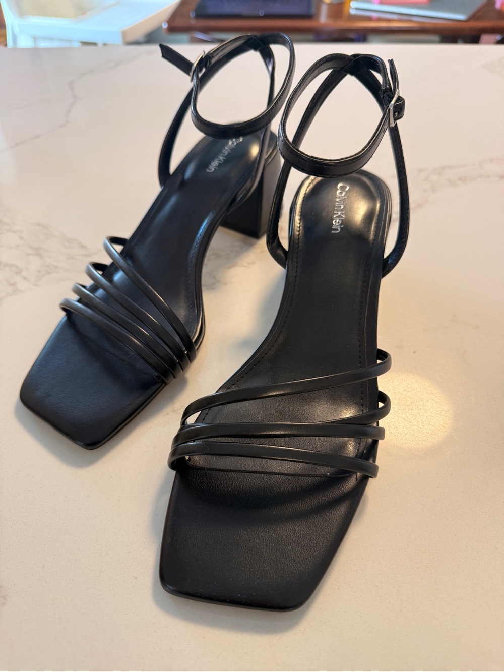 NWT! Calvin Klein Women's Pazey Strappy Block Heel Dress Sandals in black size 9 - Picture 2 of 11
